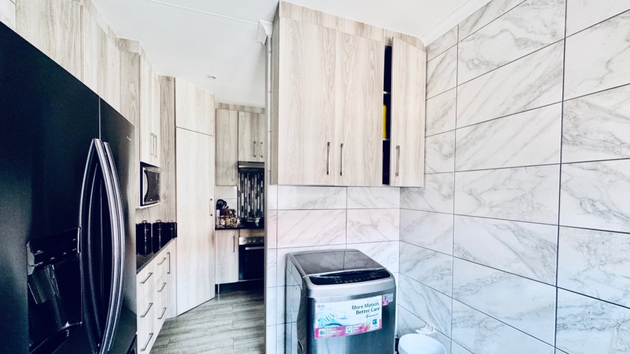 3 Bedroom Property for Sale in Waterkloof East North West